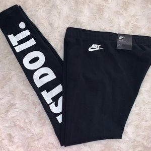 Nike leggings